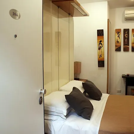 Arco Antico Aparthotel 3*