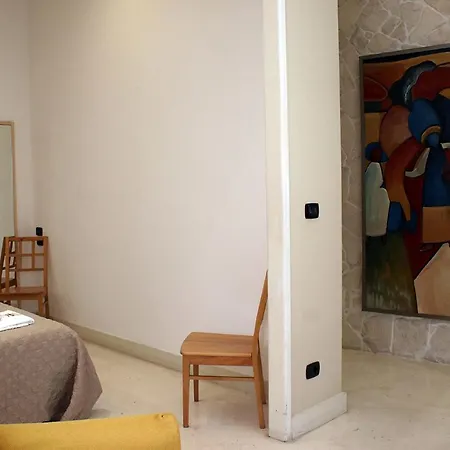 Arco Antico Aparthotel 3*