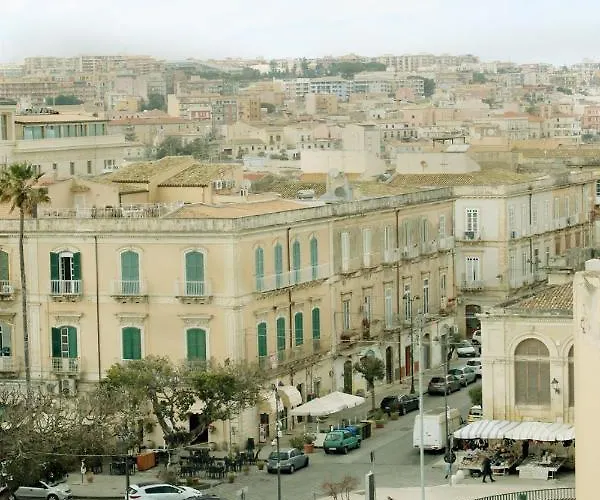 Apartahotel Arco Antico 4*