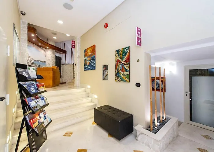 Apartahotel Arco Antico 4*